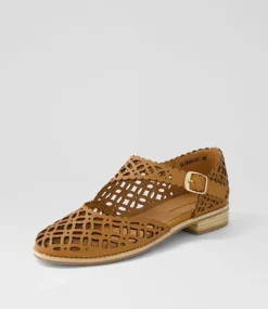 Alikam Tan Leather Flat Shoes