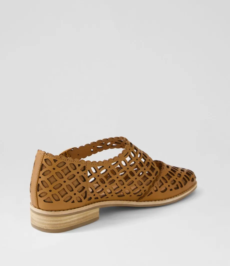 Alikam Tan Leather Flat Shoes