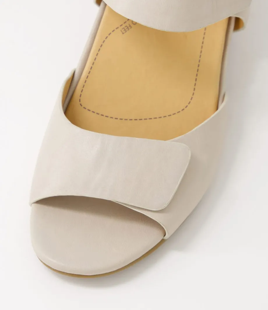 Ava Xw Almond Leather Sandals