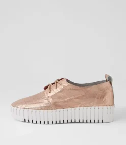 Batu Pink Shine Leather Sneakers