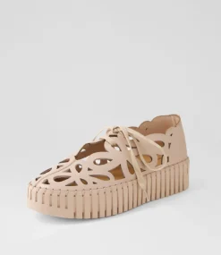 Bello Rose Leather Sneakers
