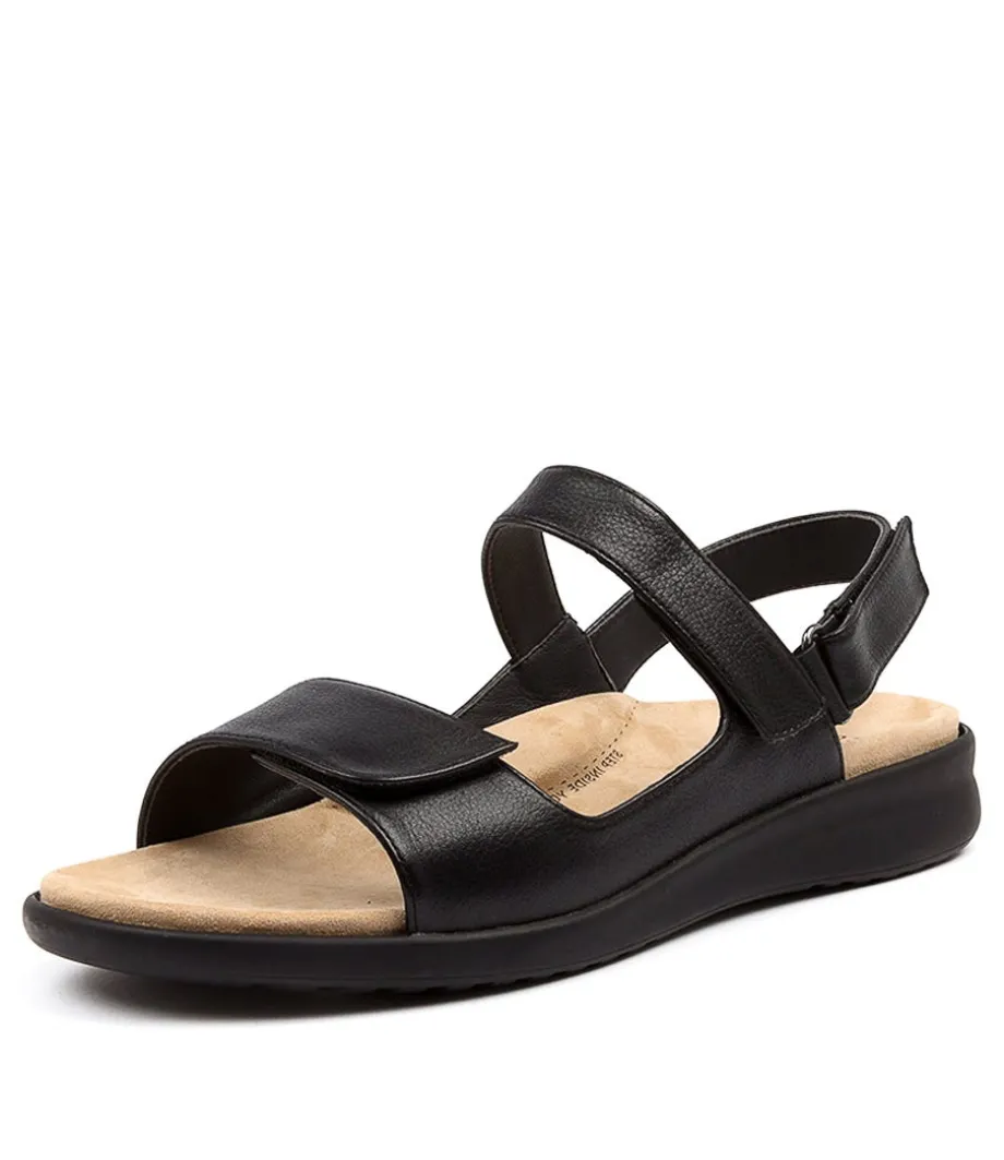 Benji Xw Black-Black Lea