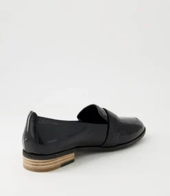 Benza Black Wrinkle Patent Leather Flat Shoes