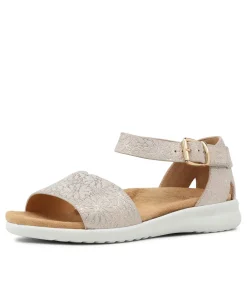 Beverly Xw Gold Daisy Leather Sandals Ws