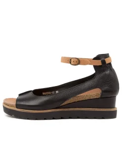 Brayan Black-Dk Tan Lea