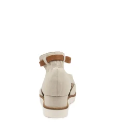 Brayan Nougat-Dk Tan Lea