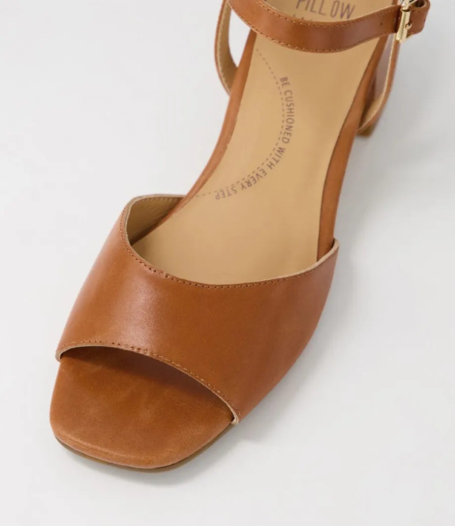 Cabo W Tan Leather Sandals