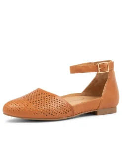 Camay Xf Tan Leather Flat Shoes