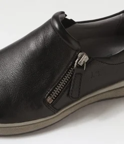 Caren 31 Schwartz Leather Sneakers