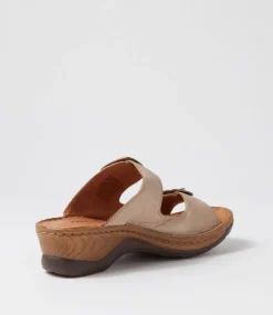 Catalonia 76 Creme Leather Slides