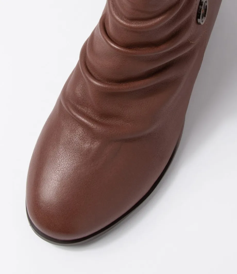 Cerinas Choc Leather Ankle Boots