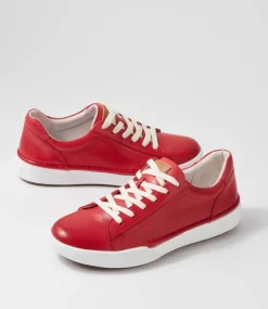 Claire 01 Rot Leather Sneakers
