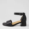 Clairest W Black Leather Sandals