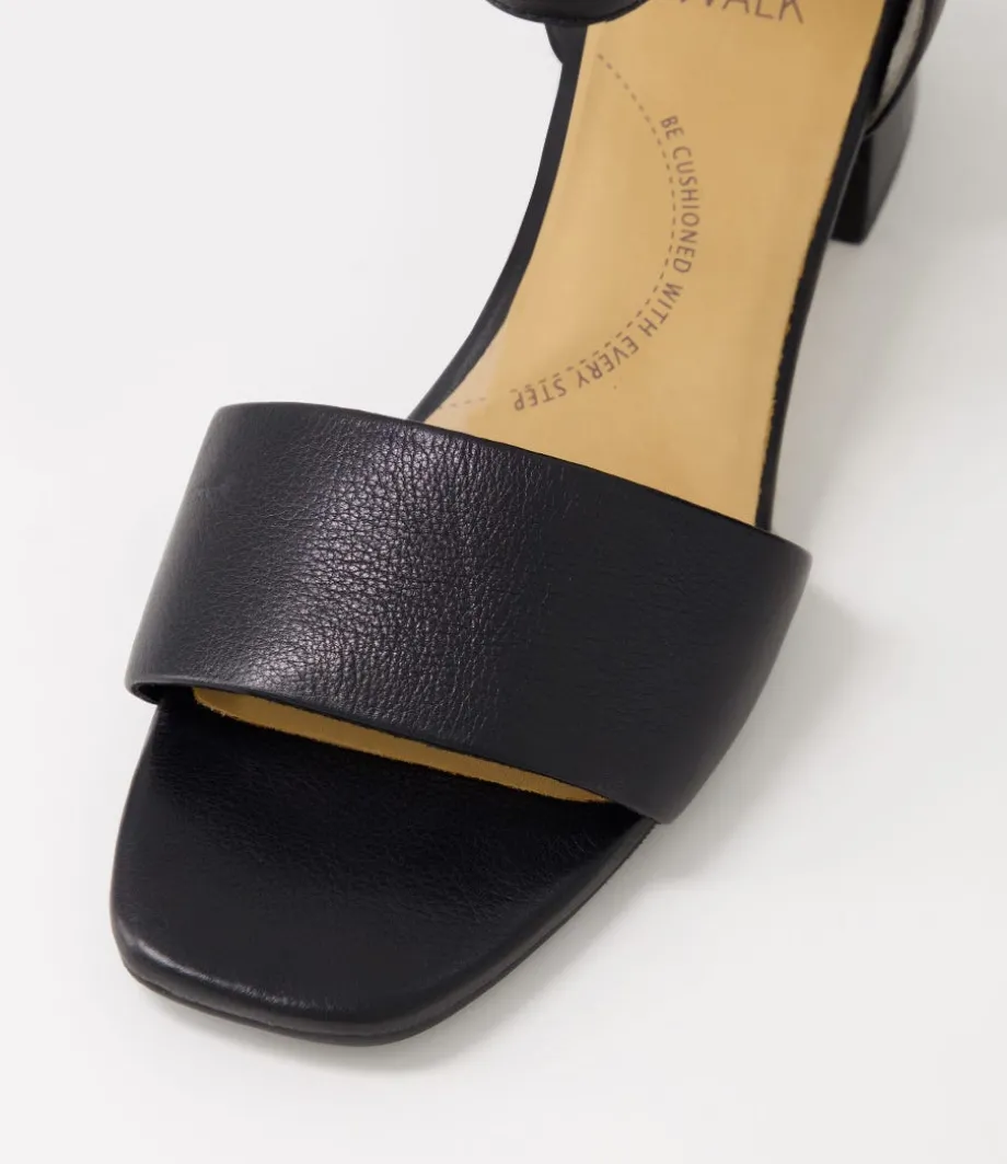 Clairest W Black Leather Sandals