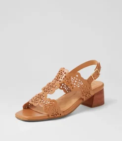 Coachy W Tan Leather Sandals