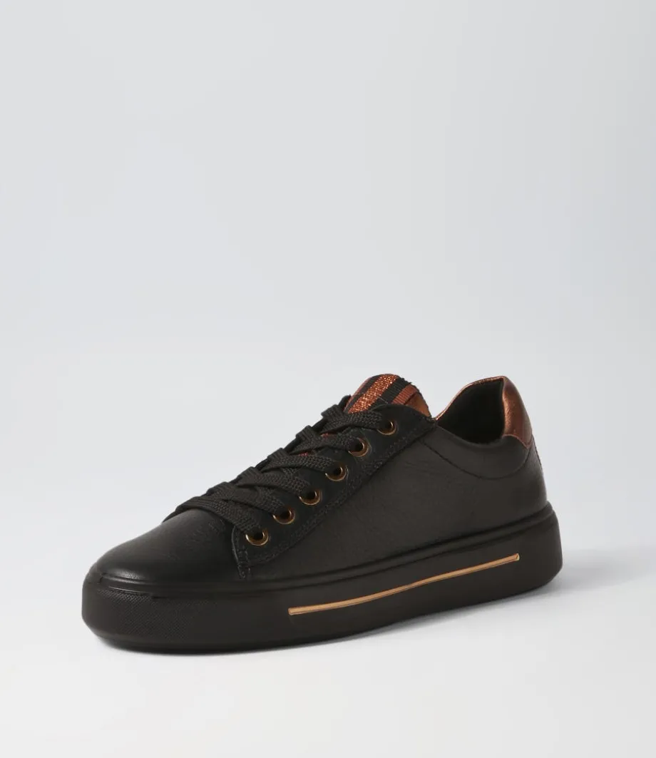 Courtyard 02 Black Leather Sneakers