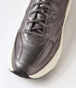 D Diamanta A Gun Leather Sneakers