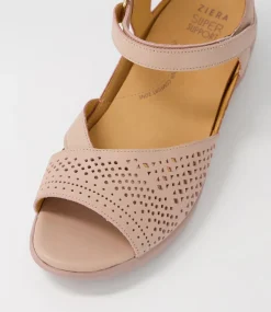 Daewon W Blush Leather Sandals