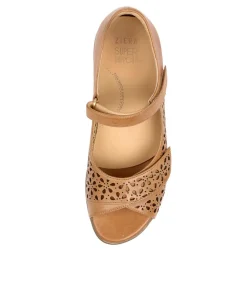 Daffodil W Tan Leather