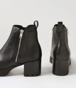 Dinis Black Leather Ankle Boots