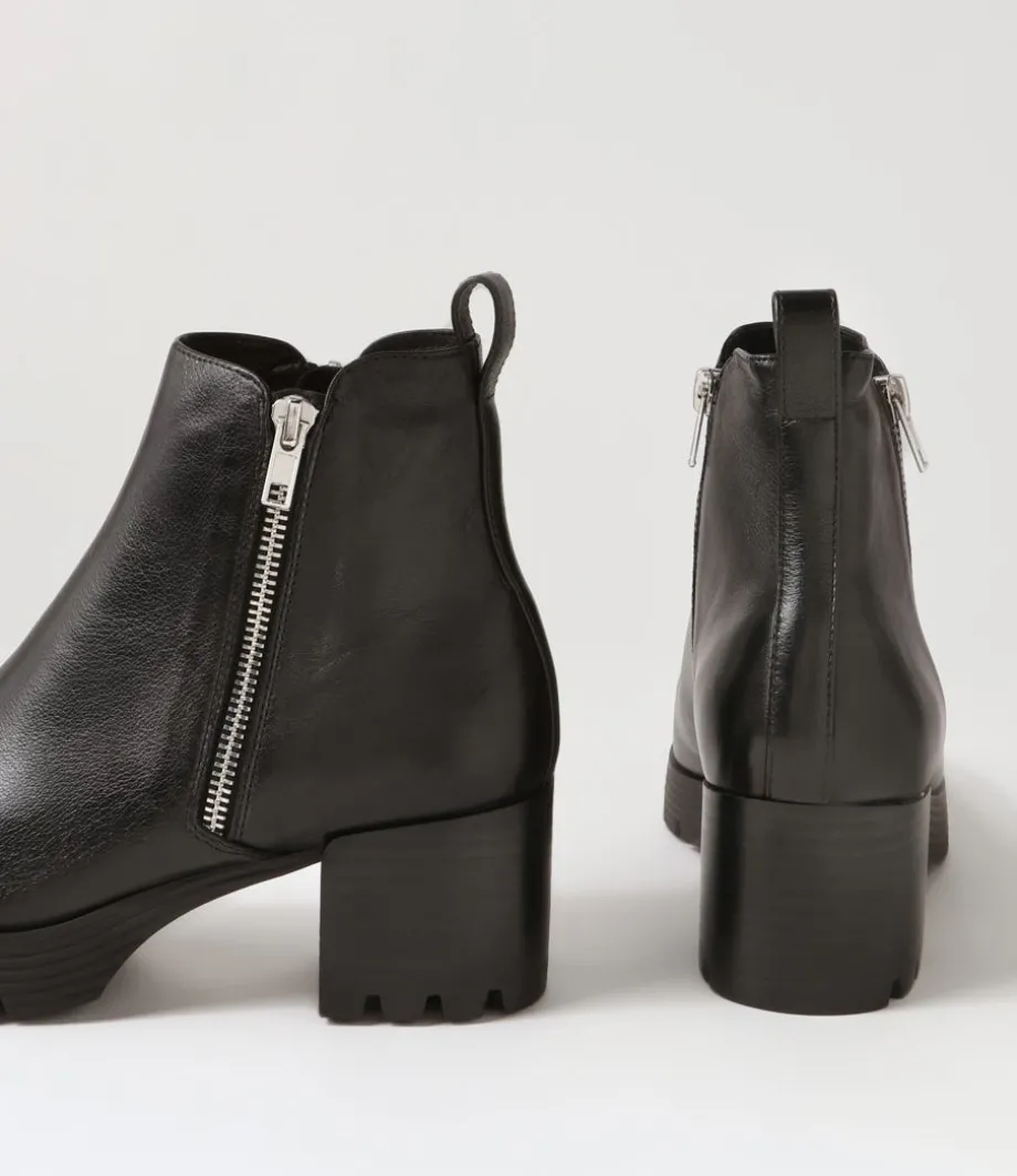 Dinis Black Leather Ankle Boots