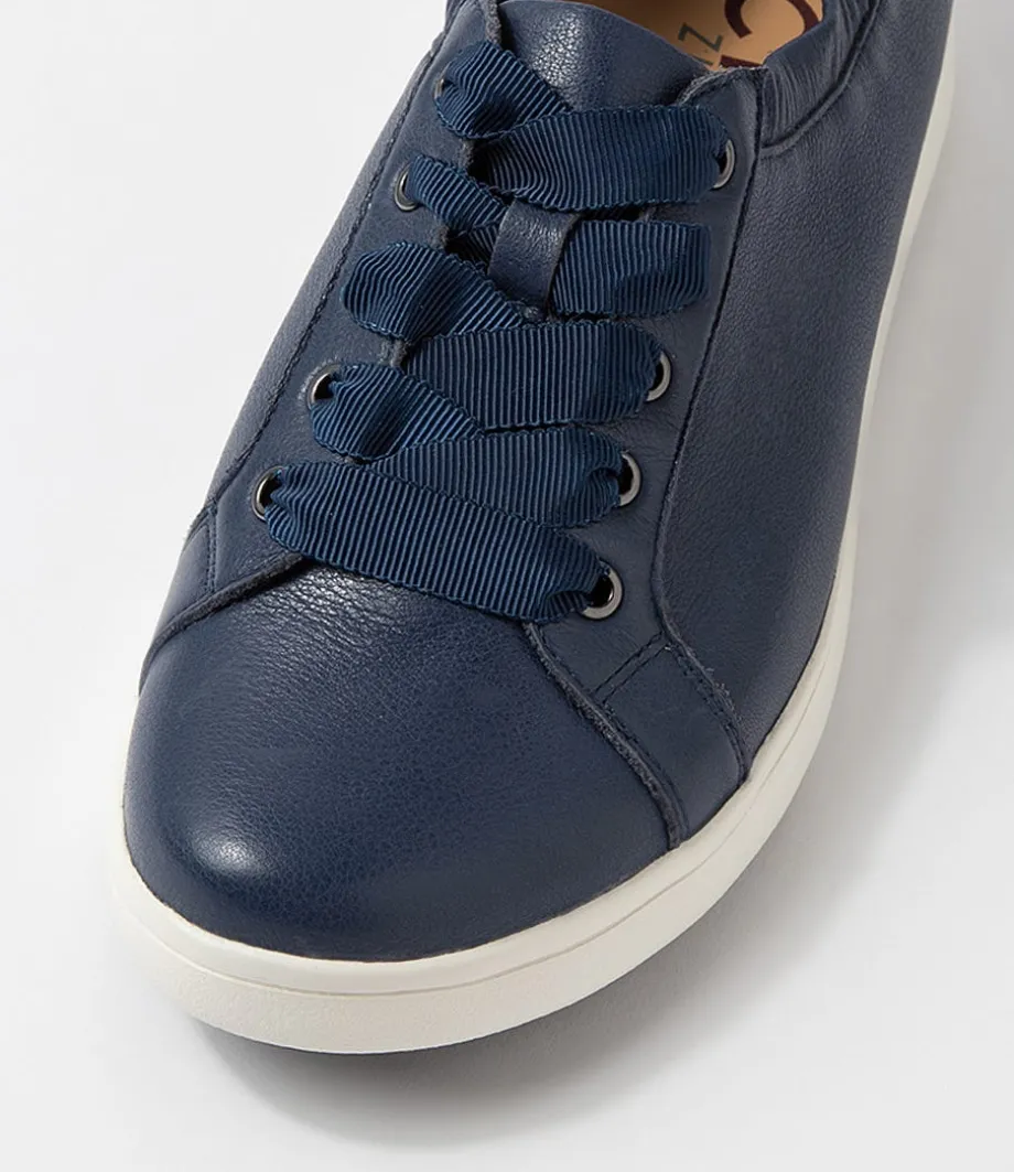 Doha Xf Navy White Leather Sneakers