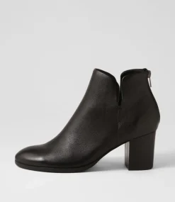 Duriel Black Leather Ankle Boots