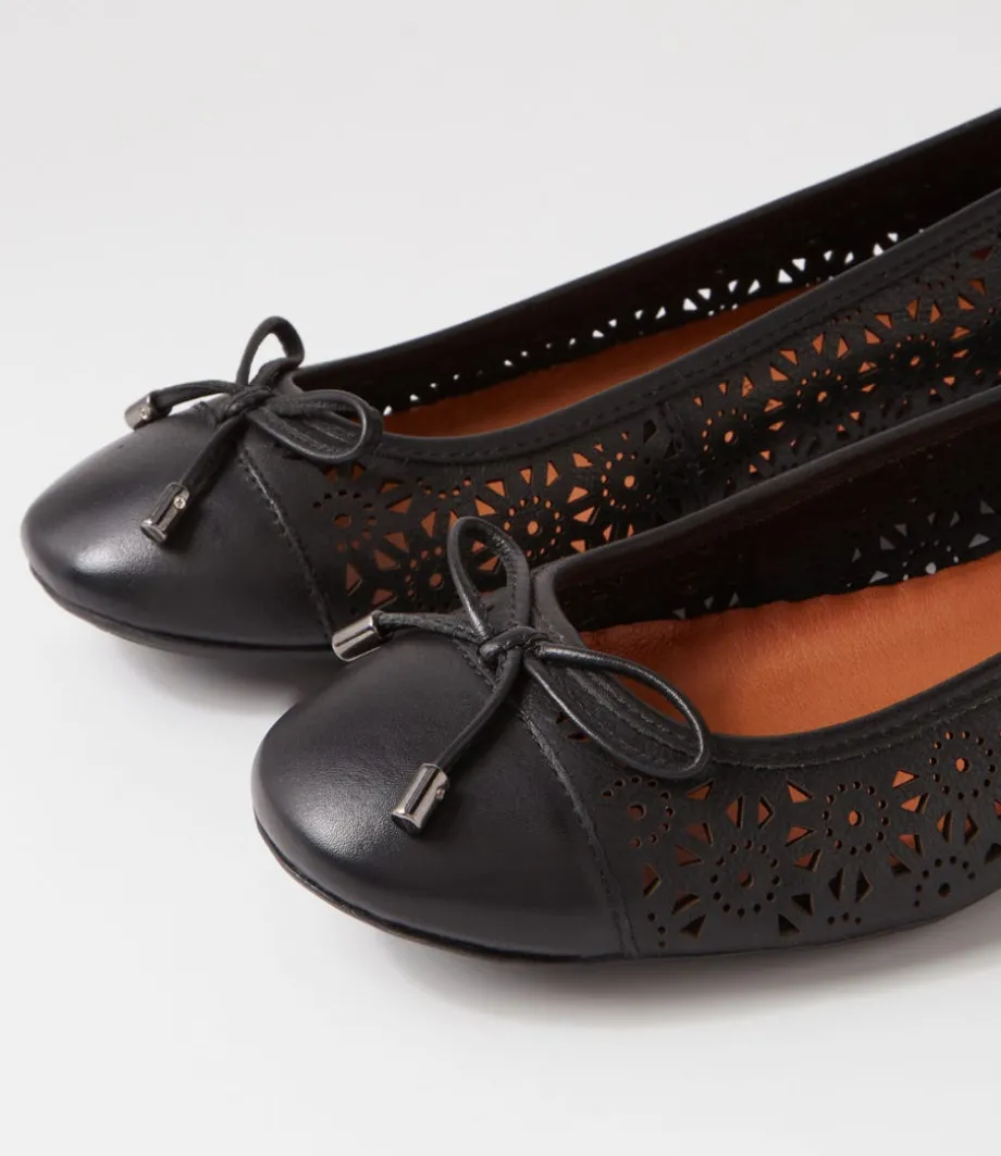 Eloiza Black Leather Ballet Flats