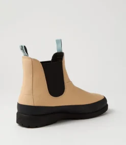 Fields Chelsea X Cream Leather Chelsea Boots