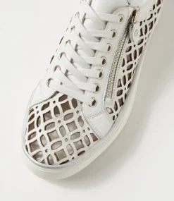 Flynng White Leather Sneakers