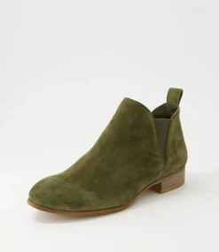 Foe Olive Suede Chelsea Boots