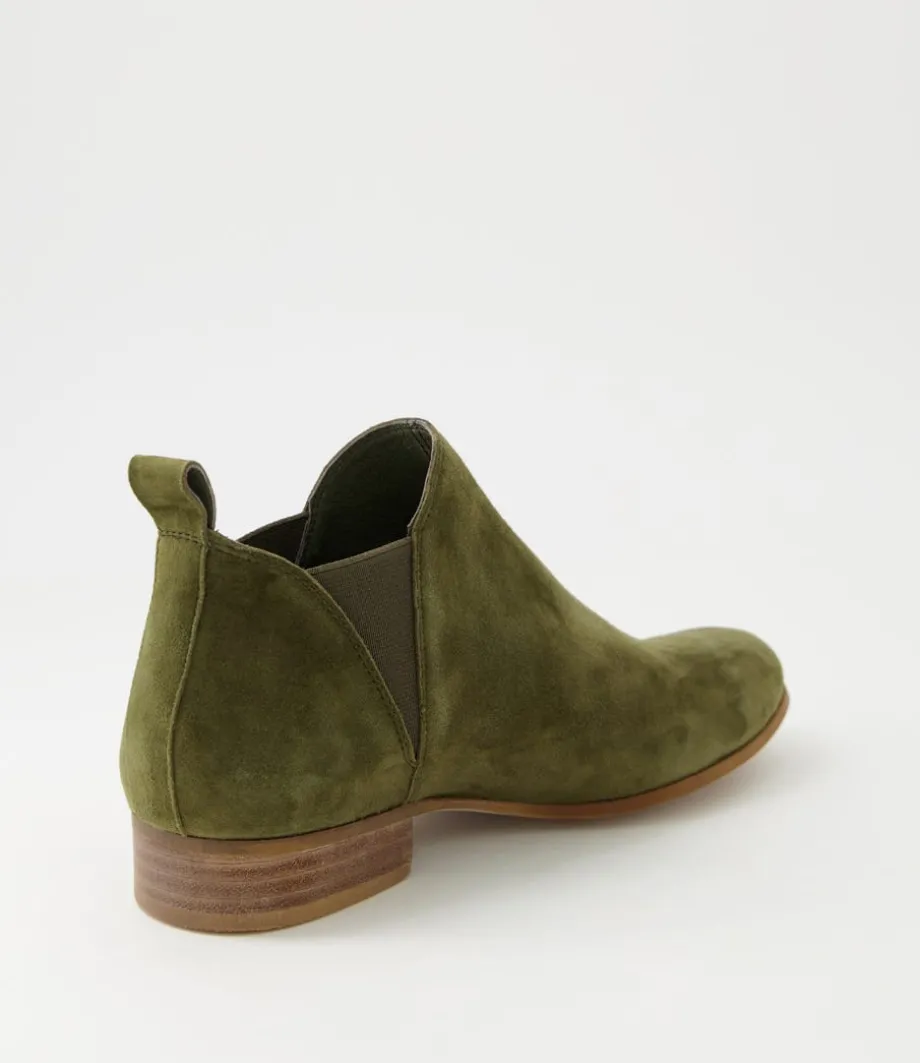 Foe Olive Suede Chelsea Boots