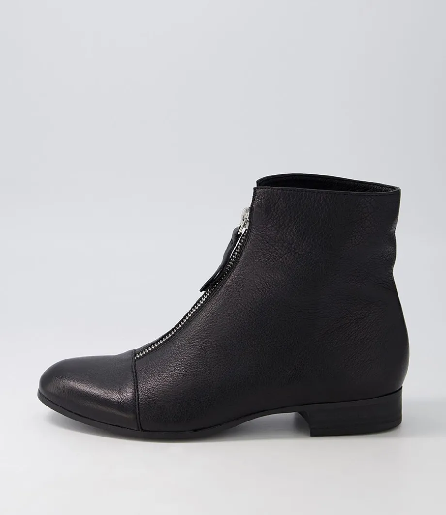 Funda Black Leather Ankle Boots