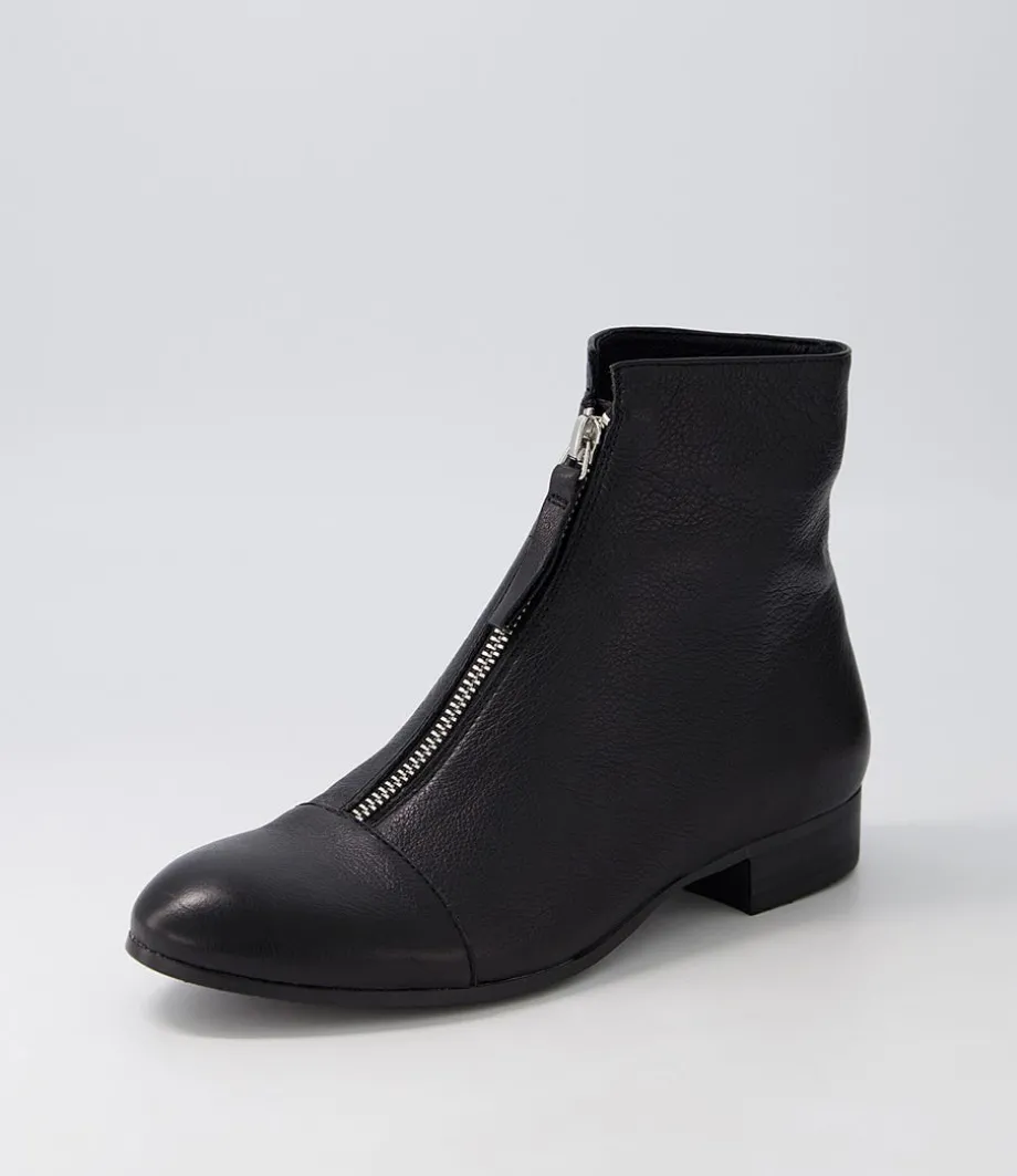 Funda Black Leather Ankle Boots