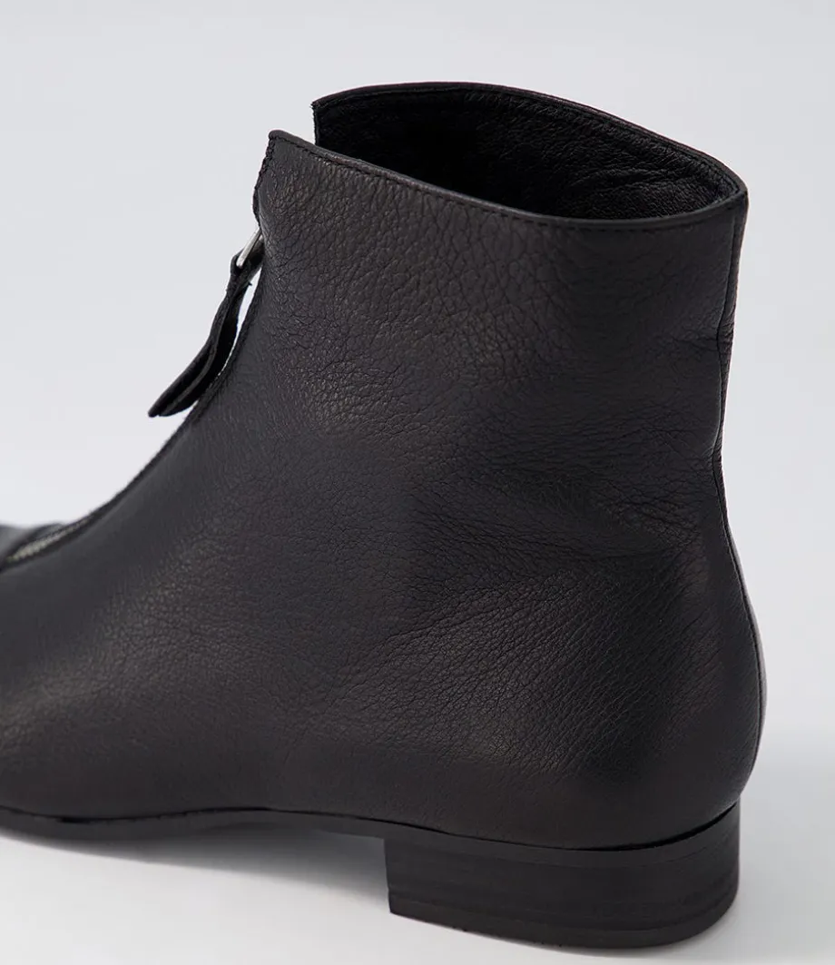 Funda Black Leather Ankle Boots