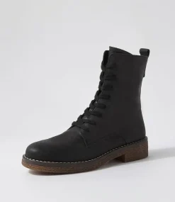 Gipsiee Black Leather Ankle Boots