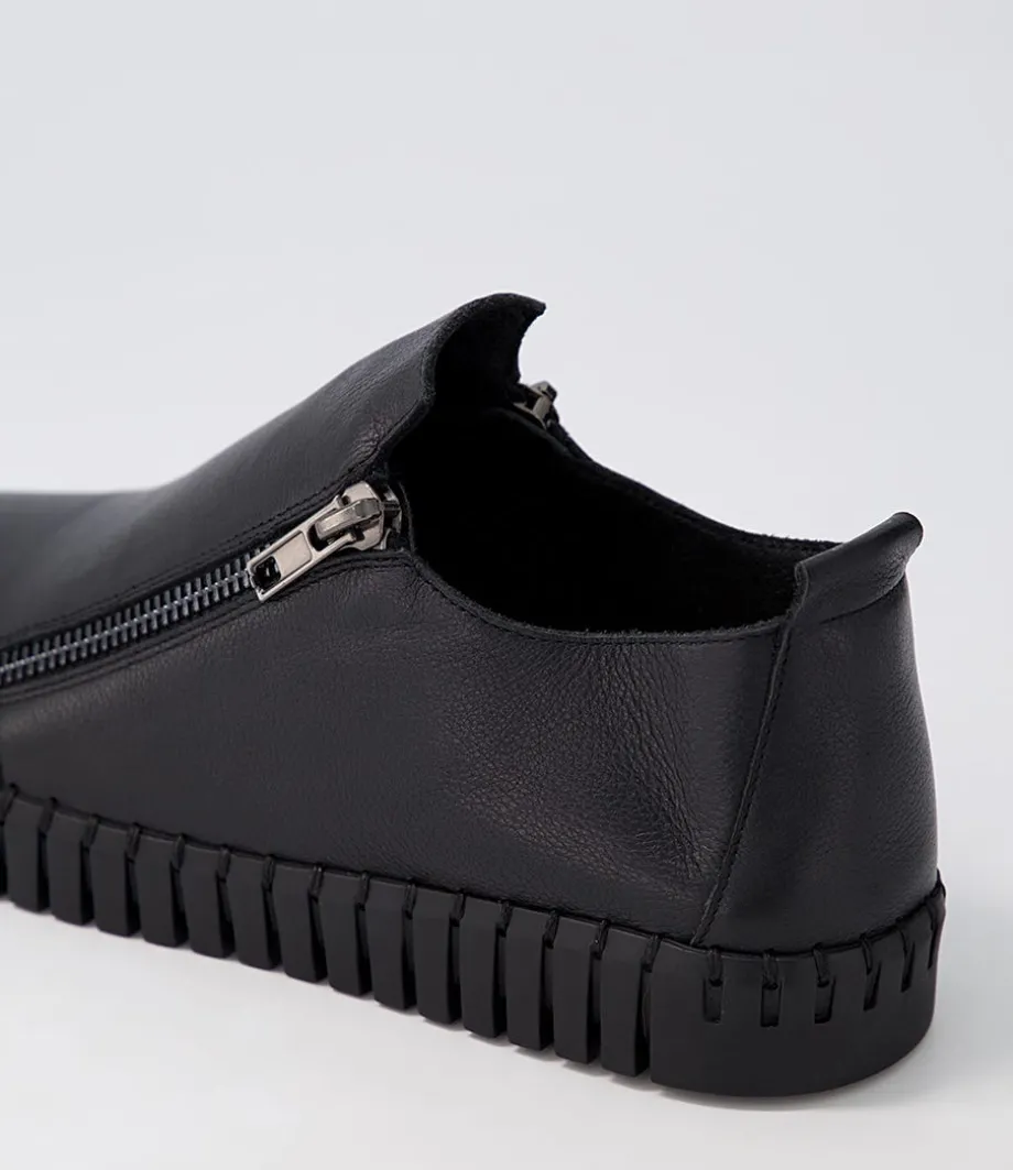 Havika Black Leather Sneakers