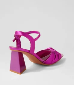 Hivon Clear Fuchsia Satin Vinylite Leather Heels