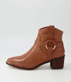 Hoyo Cognac Leather Ankle Boots