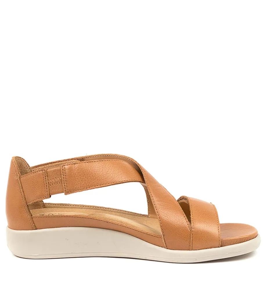 Issy W Tan Leather