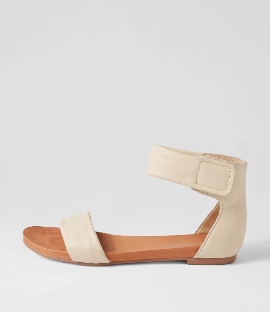 Juzz Milk Leather Sandals