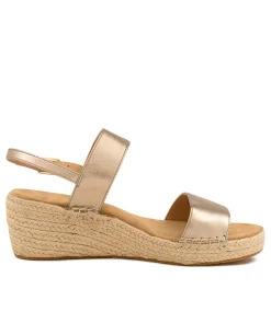 Kiarra Xw Champagne Leath