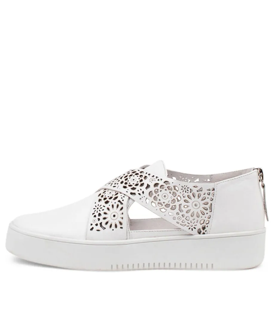 Laddes White Leather Sneakers Ws