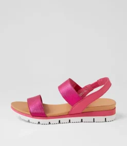 Leeka Fuchsia Shine Elastic Leather Sandals