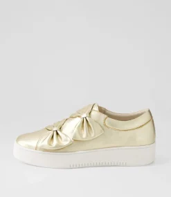 Loja Pale Gold Shine Leather Sneakers