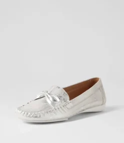 Loukas Silver Scratch Leather Loafers