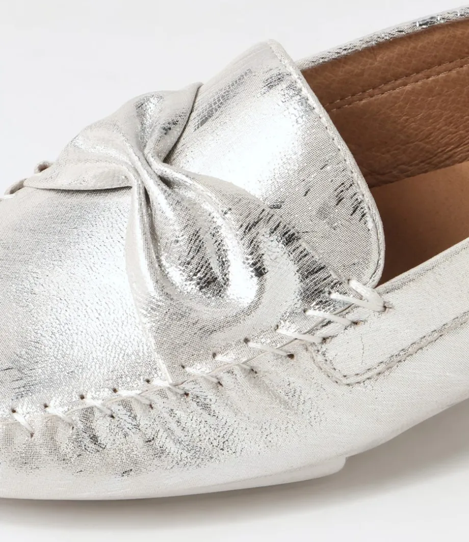 Loukas Silver Scratch Leather Loafers