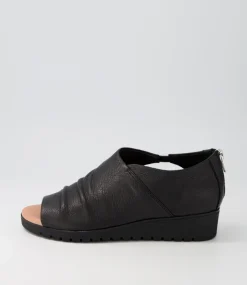 Macerio Black Leather Sandals Bs