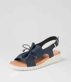 Malika Navy White Leather Sandals