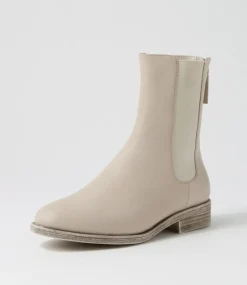 Martela Almond Leather Chelsea Boots